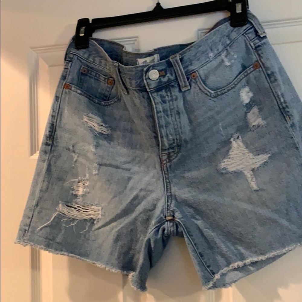 Madewell distresses jean shorts, super comfy!
